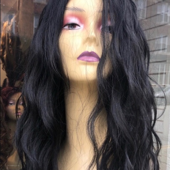 Wig Wavy Lacefront middle Part wig Black  Long